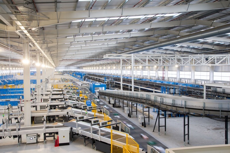 Other image for Pupils get behind-the-scenes look at Evri parcel hub